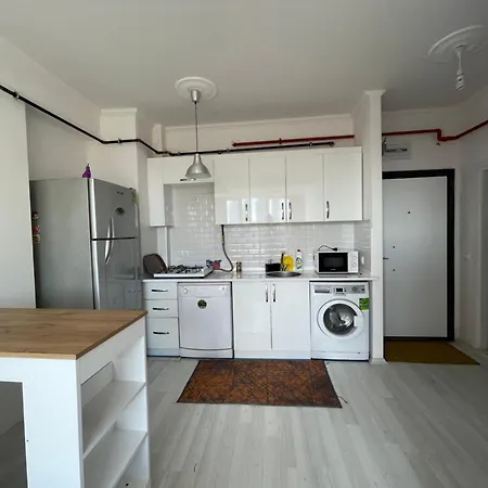 Apartment Levent Metro & Nature View *