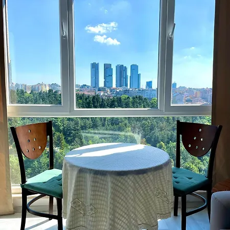 Levent Metro & Nature View Istanbul